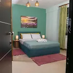& Riverfront 2 Apartman