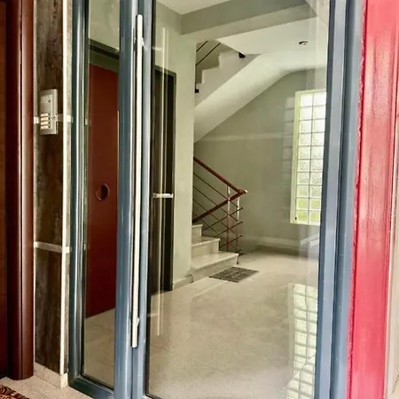 شقة & Riverfront 2 *