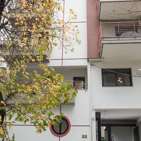 & Riverfront 2 شقة