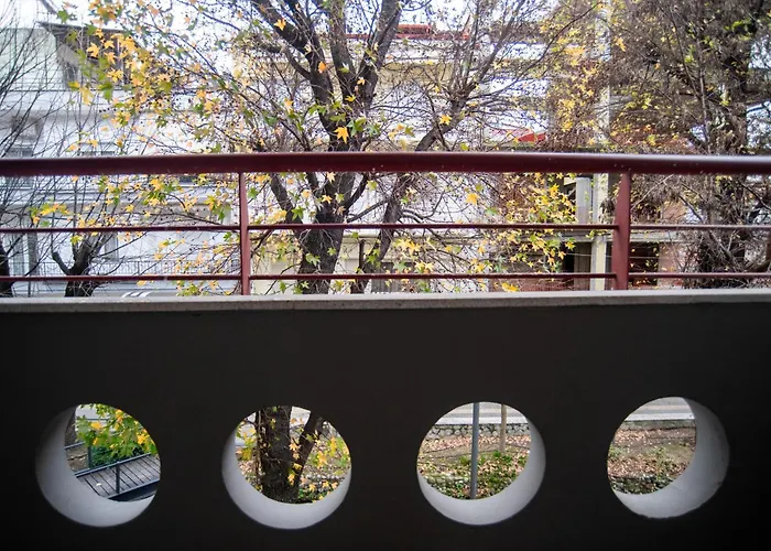 Apartamento & Riverfront 2 *